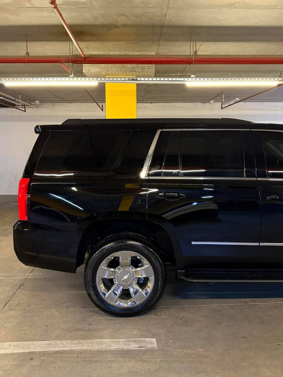 السلام عليكم تاهو 2018  LS  خليجــي وكالـة المنصور
سيارة حلوة نظيفة  
وسنوية باسمي شرط تحويل
السيارة بدون صبغ بدون شخط 
بدون رصعات كامل لوك لوك 
مواصفاتهةLT.
 قصة
شاشة كبير
شغال
كاميرة
 حساس امامي وخلفي 
كشنات جلد كهرباء
 دواخل رصاصي.
 شاشة كار بلي
زنون كامل 
رقم دهوك  الجديد الدولي

وباقي الموصفات معروفة 

السعر 355$
 
للاستفسار :***********
