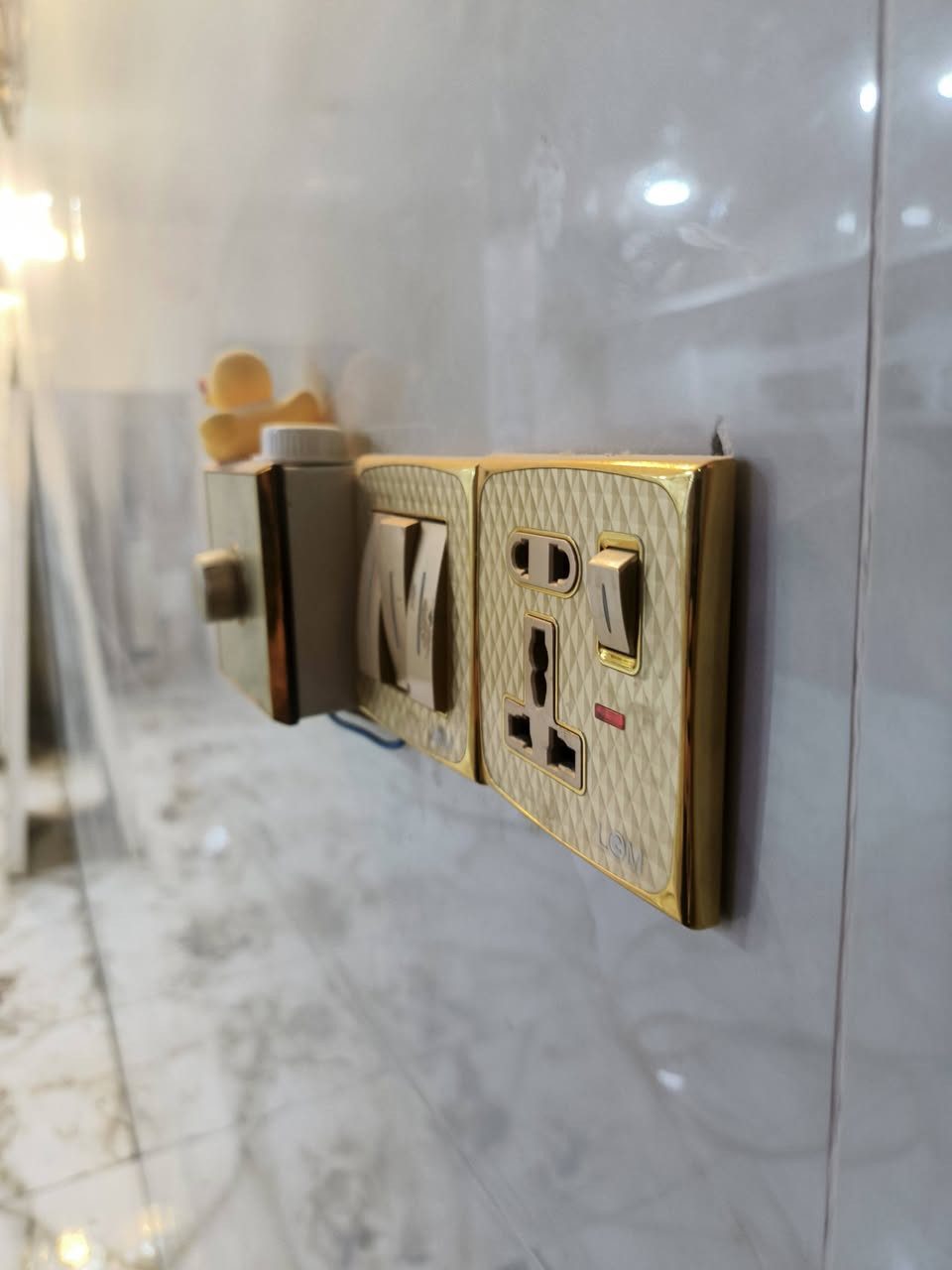 التاريخ نفسه وسنوات مختلفة. ‏⏳‏‏✨‏ #بين_الماضي_والحاضر♦️برد صيفك ويانه♦️
-مستعدون لصيانة وتنصيب جميع انواع السبالت وتصليح مختلف الاعطال
❄نقل من مكان الى اخر 
❄غسل الجهاز قطعتين
❄تركيب السبالت في حالة تأسيس بوري دفن بكفائه عاليه
❄فحص وعمل ادامة للأجهزة وفحصها لتنجنب وقوع الاعطال
❄صيانة الكارتات والفانات ومعالجة الليكات وشحن غاز 22 و 410
❄نعطي ضمان موسم بكل اعمالنه سواء الصيانة او عند نصب سبلت من حيث مسؤليتنا عن الغاز من الربط وكذلك في حالة حدوث تقطير ماء من القطعه البارده
❄عمل فاكيوم لجميع الاجهزة بمختلف الغازات
❄تجهيز مواد احتياطية
للمزيد عن اعمالنا زورو صفحتنا على فيس بوك اواتس 
♦️***********
#سبالت  #صيانة #تنصيب #تصليح #سبلت
#تبريد #مكيف #النجف #منصب #مصلح ملاحظة نشتري جميع السبالت والمكيفات جميع انواع السبالت
