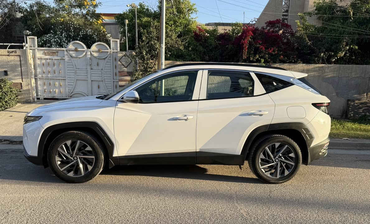 توكسان 2023
كفاله عامه من الصبغ ومن البارد 
ماشيه ٤٤ الف فول مواصفات ما عده البانو راما السعر 213 $ وبيه مجال ب اسمي ثاني تحويل
مكان السياره بغداد العامريه
***********
