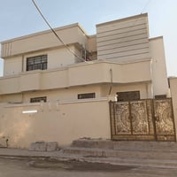 دار للبيع • مجمع النسور الاول • 125م