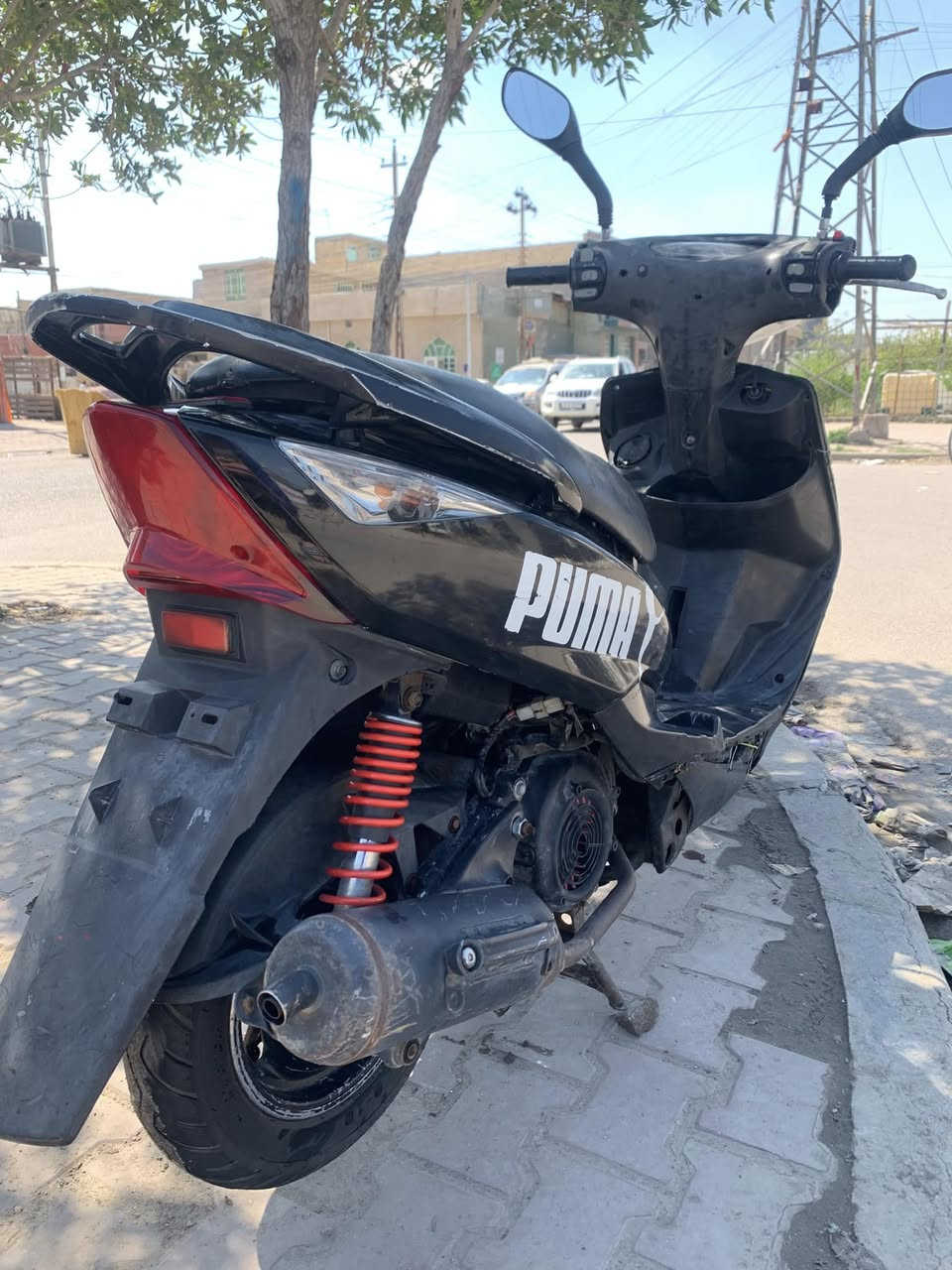 سلام عليكم ثعلب جيتي ار شغاله سلف هندر نكره كفرتها بلاديه يردلها ترتيب كهربايات الدراجه نضيفه كدام عينك شلعه 
ومعدل 
رقمي ***********
السعر 300  
العنوان بغداد الحسينية مل رشديه
