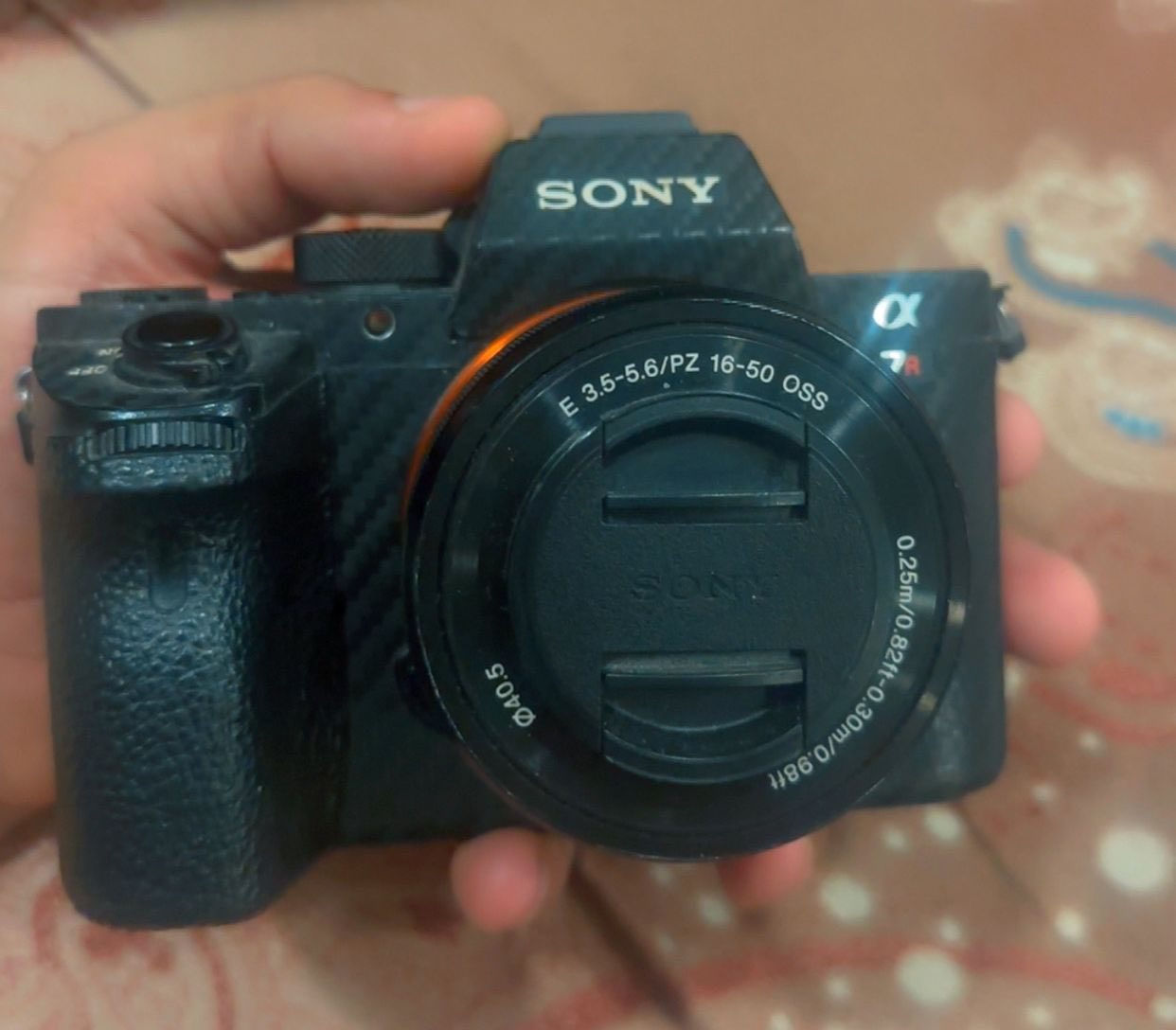 سوني البدي شبه الجديد ما عابر 5k او 7k يمكن
لان استخدام شخصي ومخلي لاصق حمايه
عدسة ٥٠ متغير وياها vr + بطاريتين هاااا
كارتونه مالتها وشاحنه الاصلية وكرب هم. بغداد.


**إذا كنت صاحب هذا الإعلان وتريد حذفه لأي سبب، رجاءا أرسل رسالة إلى الدعم الفني**