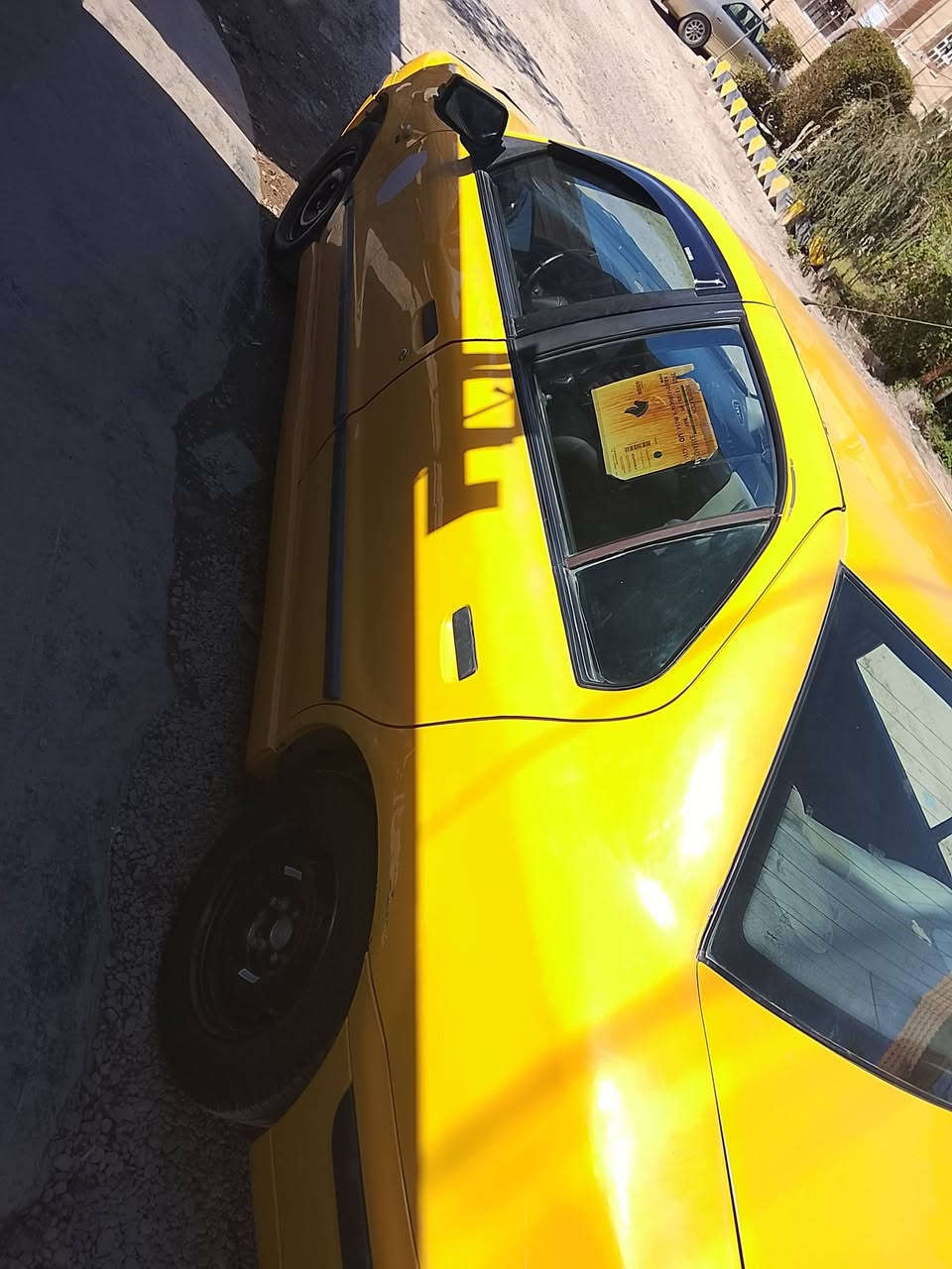 سمند للبيع موديل 2009
سياره حلوه ونظيفه خارج وداخل 
سيارة يحتاج لها بس تجفيت لان خابطه أبيعها على وضعيتها سياره اي نقص مابيها 
تخم تاير 
كير جديد
صدرها جديد 
كهربائيات مابيها شي 
السعر :20 وبيها مجال 
الاستفسار:***********
