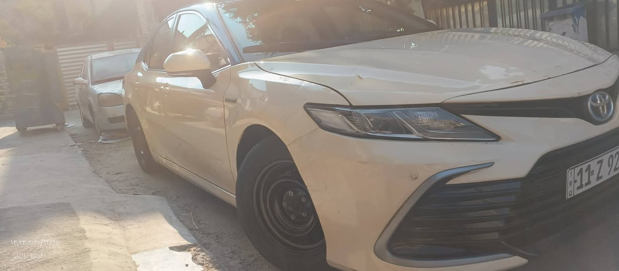 السلام عليكم كامري موديل 2023اصل السيارة كير محرك بطاريه كفاله السيارة بيهة قطعه صبغ جاملغ جهت السايق امامي سيارة ماشية 180الف مكان بغداد الحريه السعر160اوبيهةمجال بصيط***********
