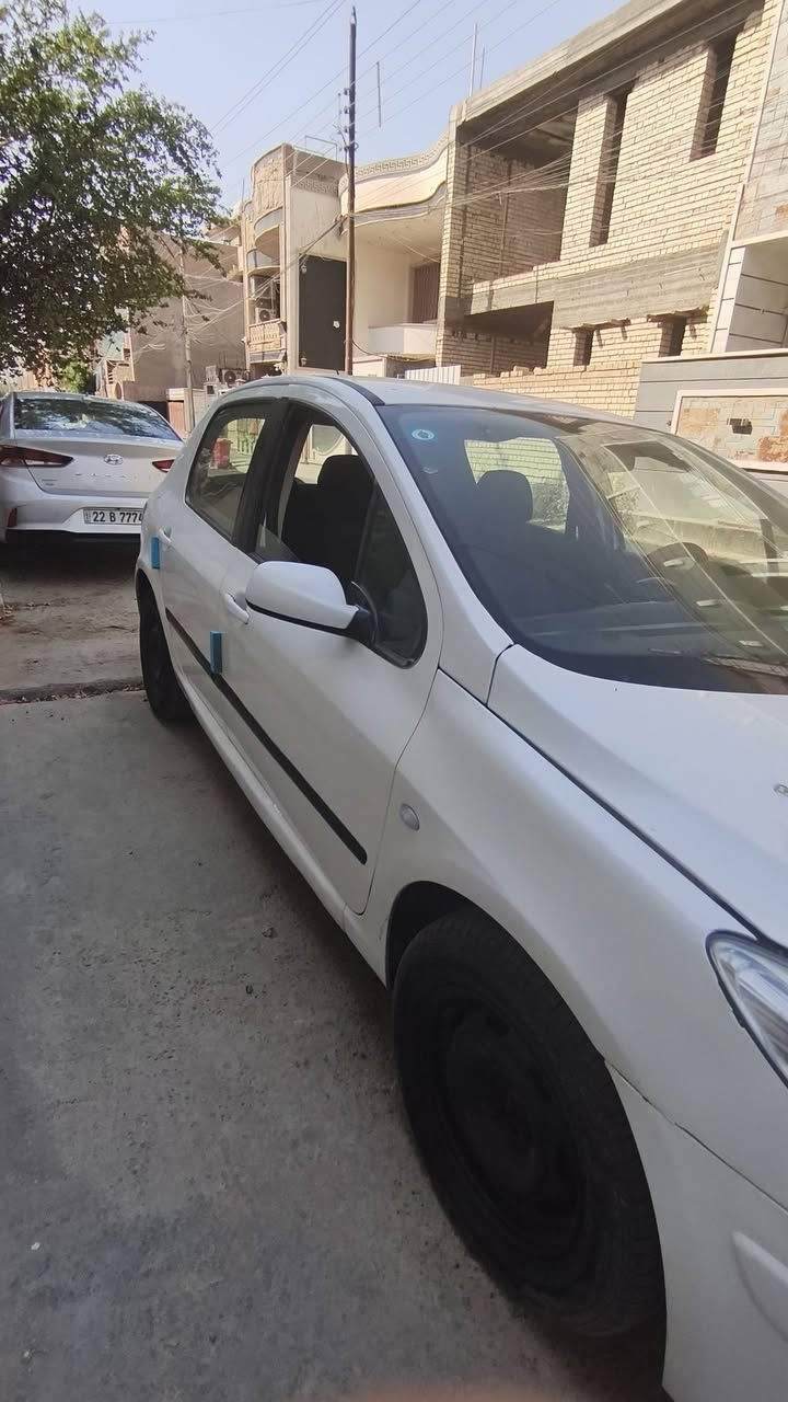السلام عليكم
بيجو 307 موديل 2006 ( محور كير و مكينة كورولا بيكاجو 1600 )
السيارة رقم بغداد تحويل مباشر 
شاشة و تبريد شغالات 
دواخل نظيفة 
لايتات زينون 
عداد الكيلومتر عاطل
السيارة مصبوغة عام 
السعر 47 و بيها مجال 
مكاني بغداد الدورة 
***********
