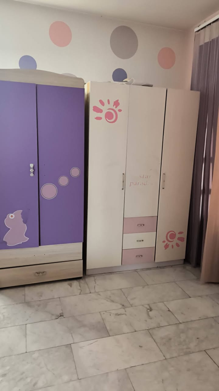 غرفة تركية للبيع 8 قطع سريرين منفصلات مع بردة للبيع السعر 500 وبيها مجال العنوان بغداد حي الخضراء


**إذا كنت صاحب هذا الإعلان وتريد حذفه لأي سبب، رجاءا أرسل رسالة إلى الدعم الفني**