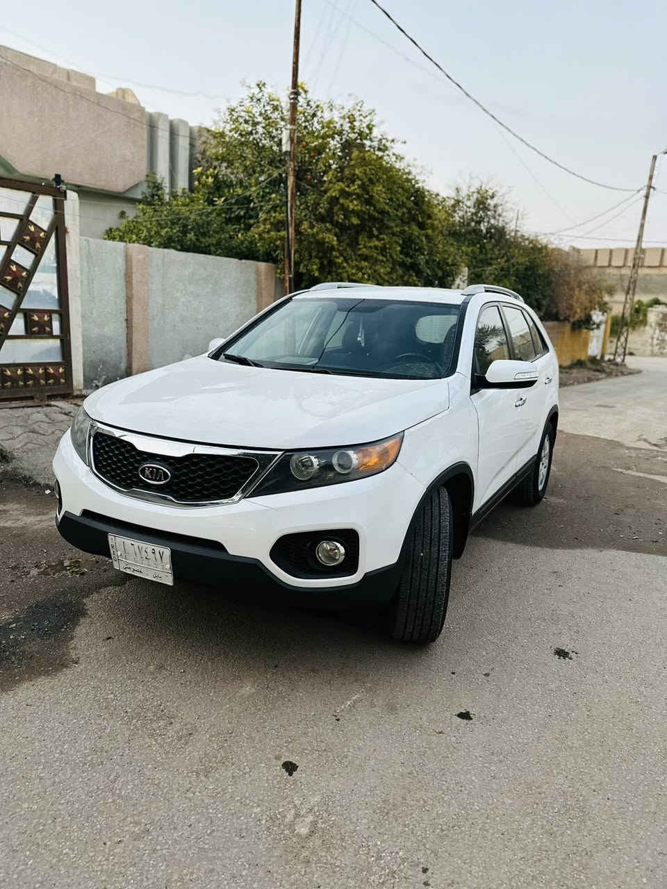 السلام عليكم سورنتو 2013 السيارة حلوة مال جناي 
وارد امريكي حادث جاملغ وبنيد 
السيارة بيهة تخم تاير جديد  
مواصفاتها :
تحكم ستيرن 
تدفئة كشنات 
شاشة 
كامرة 
حساسات خلفية   
مانع انزلاق
نزول منحدرات 
محرك 2400 / 
مكان السيارة بابل 

***********

___< السعر 135 > __
