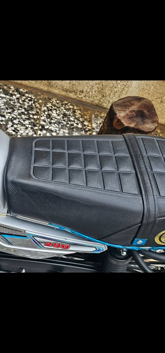 السلام عليكم سونك 2025 خمسة كير محرك 200 ماشية 3 الاف ما صار الهة هواي من نازلة اوراق كاملة بصمة تشغيل عن بعد دراجة جديدة ما بيهة نقص نضافتهة كدامكم مكاني بغداد الحسينية رقم ***********
