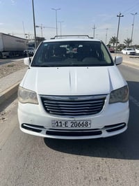 دوج كرايسلر موديل 2016 بدون حادث كلين ماشية 88 فول مواصفات بيبان كهربا...