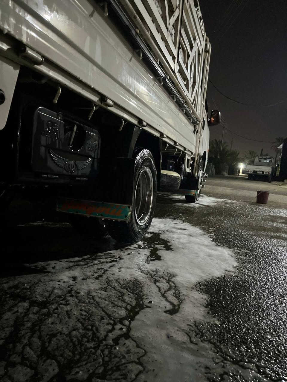 السلام عليكم سياره بنجو فحم مسكر نجول للبيع موديل 2017 التاير اللي وراء 14 السنويهه رقم انجليزي سياره باسمي جاهزه للشغل مقفوله عنوان بصره ورقم بصره رقم الهاتف *********** السعر 145 وبيها مجال خدمه الشراي
