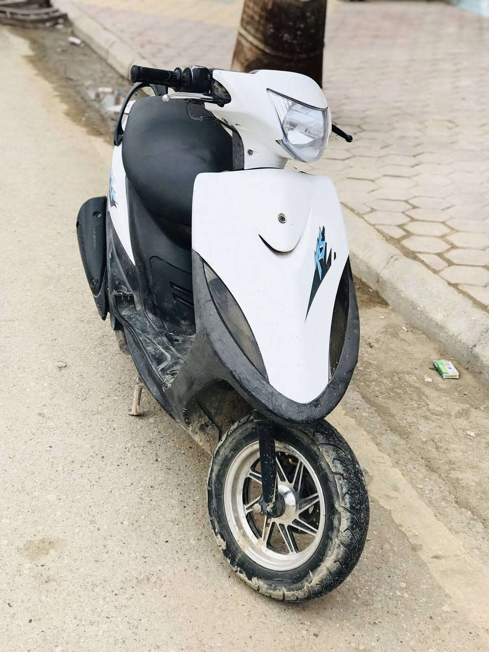 السلام عليكم 
ماكس عدله مكينه 55فول ملاح  ويل نجمه نضيفه كله شغال نكره سلف 
واسط النعمانيه 
***********
