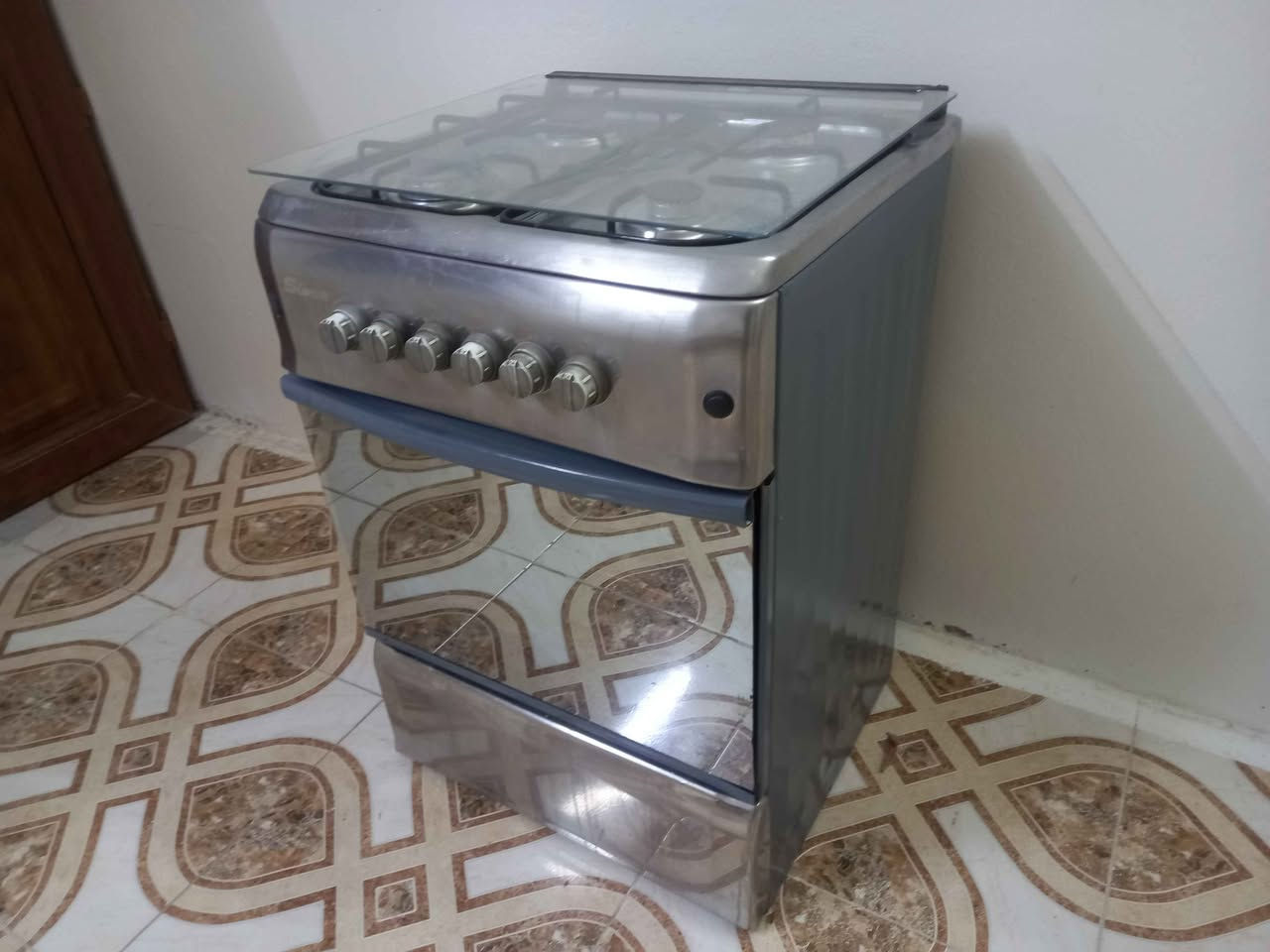 طباخ تركي للبيع شرط الشغل السعر ٧٥ ألف العنوان موصل حي الصدام بعد السيطرة عالشارع العام طريق بعشيقه *********** *********** يوجد توصيل داخل الموصل أجره عالمشتري موصل, نينوى
