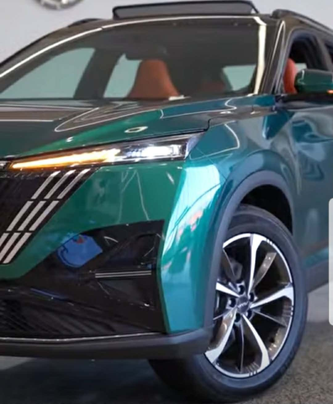 دونك فينك تو كلر   فحص نينوى ما مرقمه ضمان شركه ليث العبيدي ٦ سنوات و200000كيلو متر  محرك نيسان روج السياره ماشيه 1200 بس يعني زيرو تقريبا 
التصميم الخارجي للسياره جدا عصري ورياضي  تحتوي السياره على اضاءled
مع التحكم بعدسه اللايت وجناح رياضي 
وصندوق كهرباىي السياره بيها نضام اتزان بالمرتفعات يعني بيها نضام يخليها تمشي المرتفعات بكل سهوله ونضام تثبيت سرعه محرك ١٥ccتيربو بعزم دوران ٣٠٥ نيوتن يعني طياره بناقل حركه ٧ سرعات يعني كل ١٠٠ كيلو ٧ لتر  طبعا السياره بيها مواصفات أتحدى اي ماركه بيها وكلش هواي سبب  بانوراما مع سقف اسود اعلى فئه بالميك 
السياره عليا ١٧٠ تقريبا. طالب عليا عليها ١٦٥ وآسف على الاطاله رقم الموبايل 
***********
