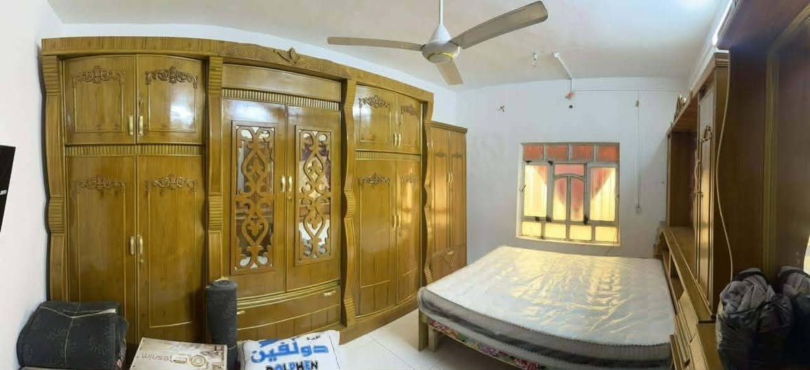 غرف نوم للبيع صاج طابقين ست ابواب مستعجل للاستفسار ***********
