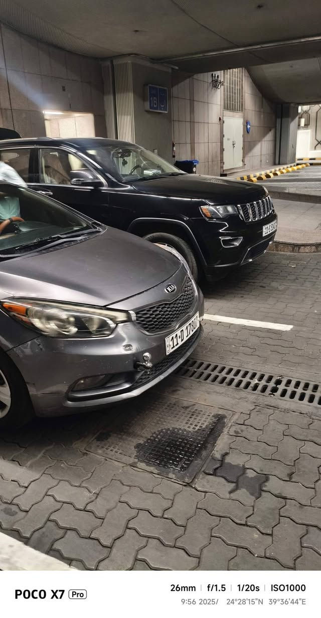 اللهم صلي على محمد وٱل محمد كيا فورتي وراد امريكي 14 سيارة جهازة ومكلمة من كلشي باسمي بدون اير باك بدون جيك انجن طقم تاير جديد باتري جديد بجم كبس صندوق كبس ليبل واحد الحادث دوسة وباب بيهة صبغ 4 قطع ترابها وين مكان السعر النهائي 95 قفل الاتصال 📞***********
