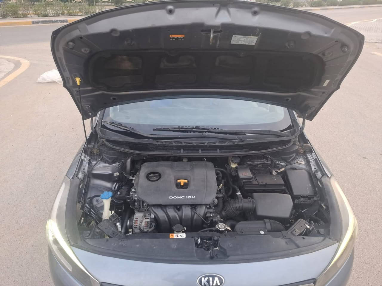 السلام عليكم كية فورتي 2018 وارد امريكي حادثها موضح بالصور فتحه وبصمه رادارت جانبي و  امامي شاشه اعطال لدات امامي خلفه مكينه 2000 دوش كير Atm كفاله من الصبغ والتبديل عدا البنيد بدون ايربك ليبل واحد وسلايت ماشيه 73 ميل مكان حي العامل
الرقم *********** بي واتساب السعر 127
