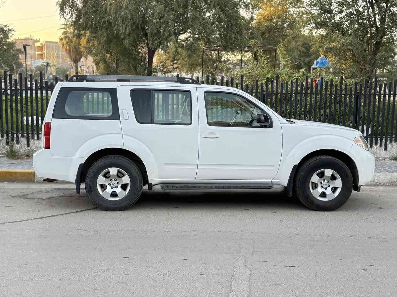 NISSAN PATHFINDER 2010
نيسان باثفندر 2010 امريكي
السيارة جديدة بمعنى الكلمة 
استيراد خاص بدون حادث واستخدام قليل
ماشية 84 الف فقط فقط
داخل بيجي
گير ومحرك شرط
مكان السياره بغداد
رقم اوربي جديد هزة جديدة
باسمي
صدر امامي جديد
تايرات جديده
نوزلات بلكات جديده
عبوة بانزين جديدة
السيارة مكفولة من الصبغ عدا ربع چاملغ خلفي السونار موجود
السعر 120

للاستفسار
*********** وتساب موجود 
غير متواجد على الفيس
