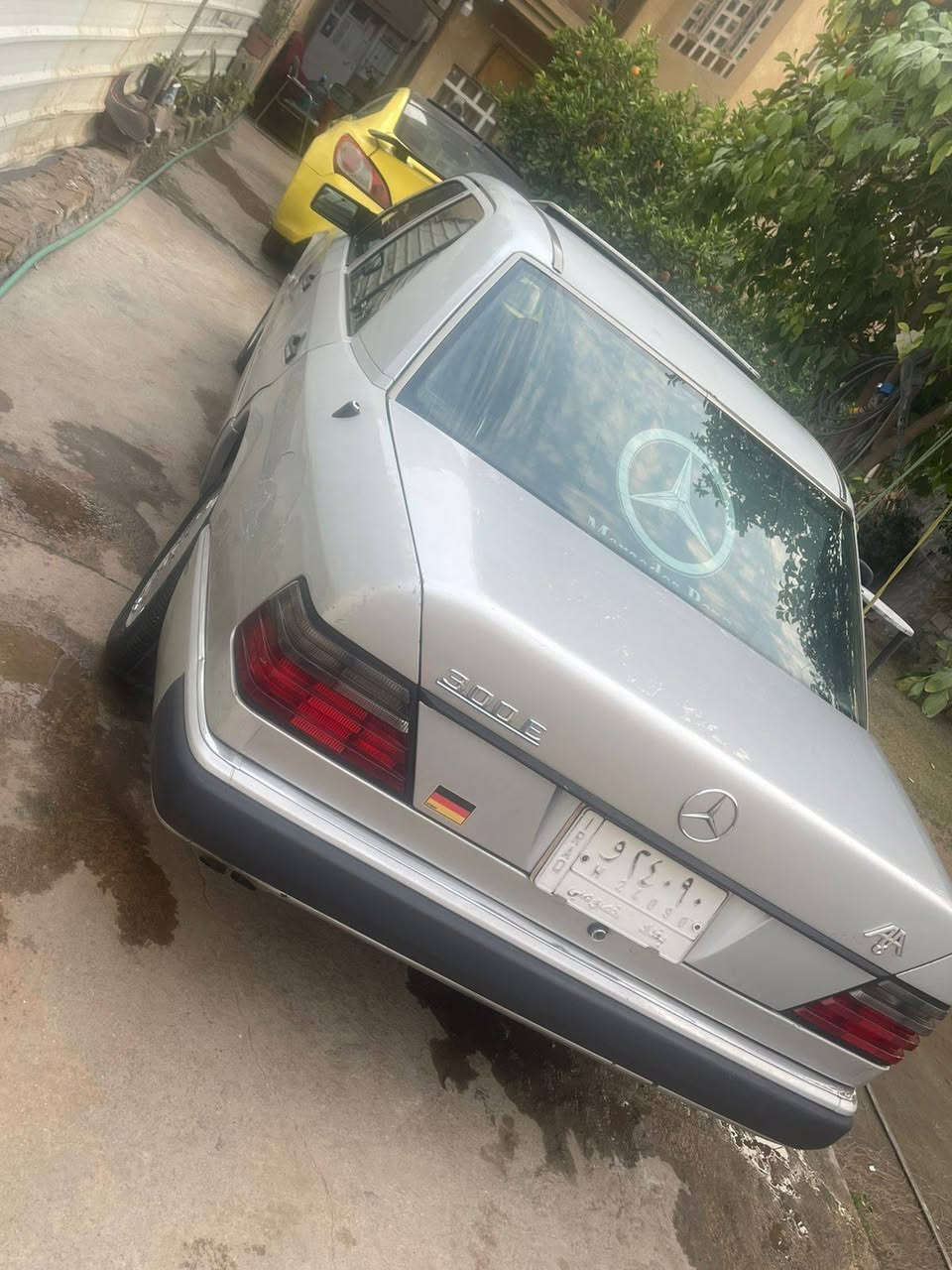 السلام عليكم مارسيدس دب٣٠٠موديل ٩٠
محرك كير بلاد قبق اسود
صدر امامي خلفي جديد
تخم تايرجديد
سيارةبيهاجاملغ خلفي صبغ فقط 
بيهاجراد لان بلادية
الشراي يتصل***********
السعر٦٧مكانهابغداد
