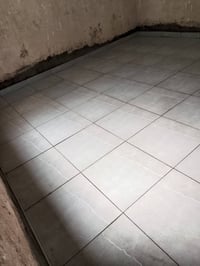 خلفه سراميك متفرغ حاليا هذا شغلي ومن الله التوفيق للاستفسار على هذا ال...