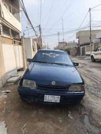 سياره اوبل كاديت للبيع ماكينه كير جديد رقمها نجف  مكان السياره بغداد ا...