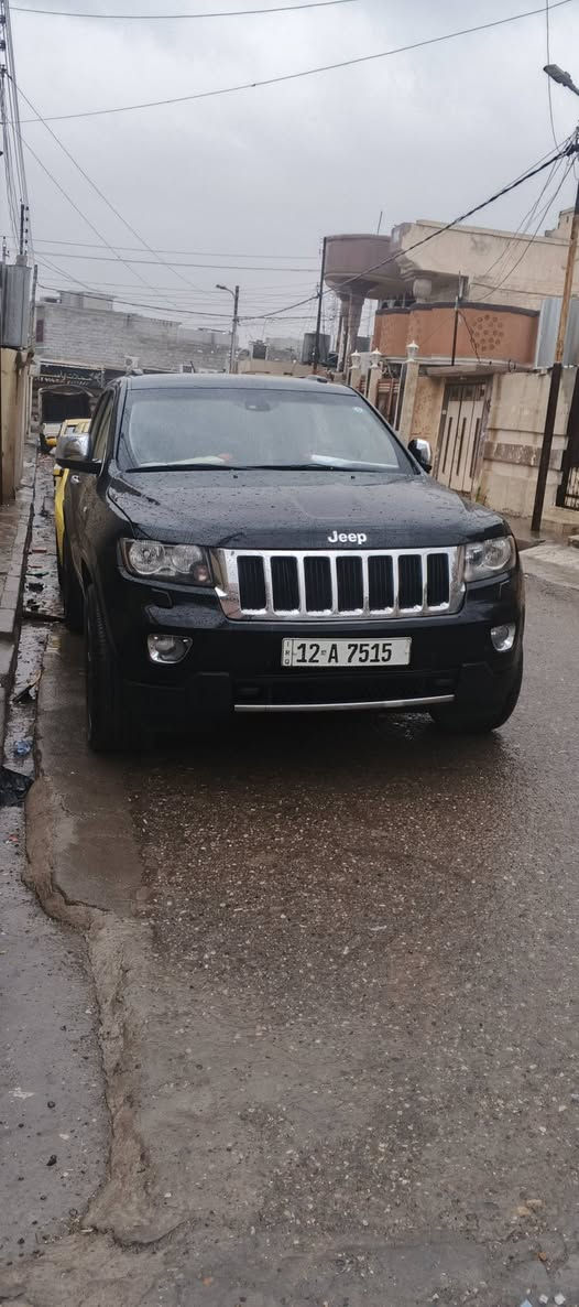 جيب شيروكي 2013 فول فول كربون بنزين بيها باليراما محرك سته بصمه تشغيل عن بعد سعر 180 بيها مجال(***********) ♕)(***********)
