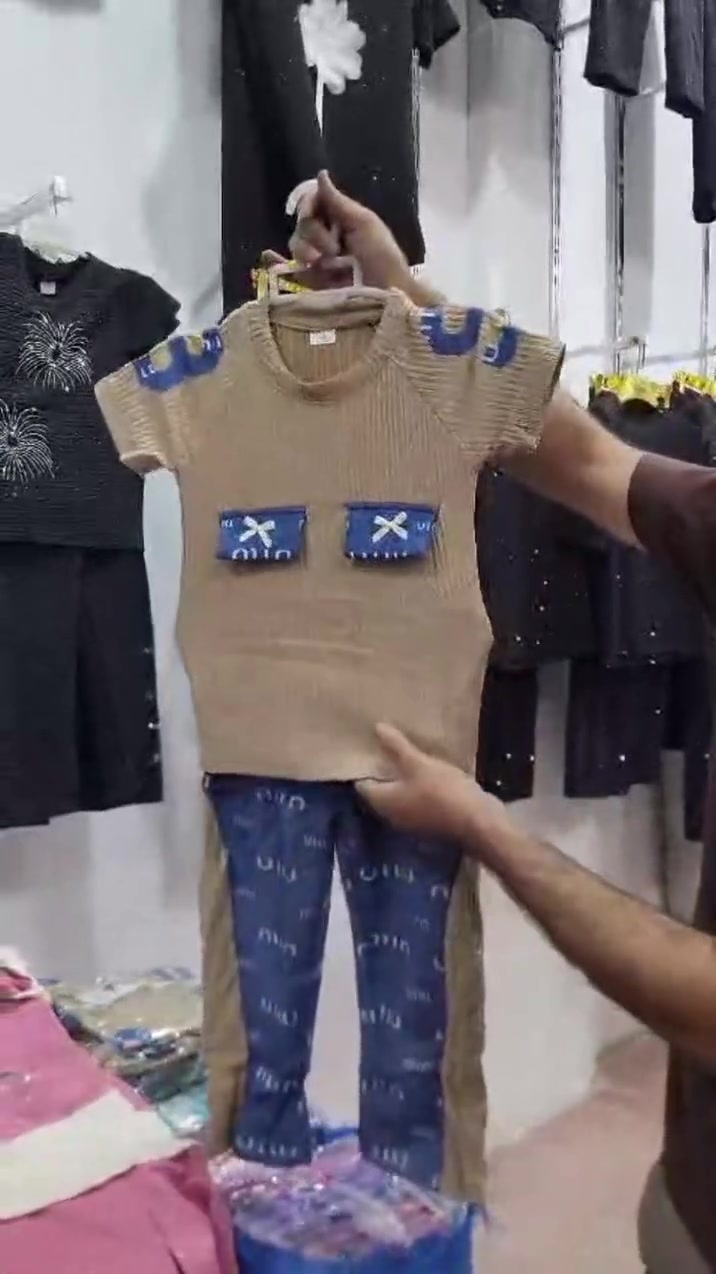 تراك بناتي سعر الدرزن 39 الف


**إذا كنت صاحب هذا الإعلان وتريد حذفه لأي سبب، رجاءا أرسل رسالة إلى الدعم الفني**
