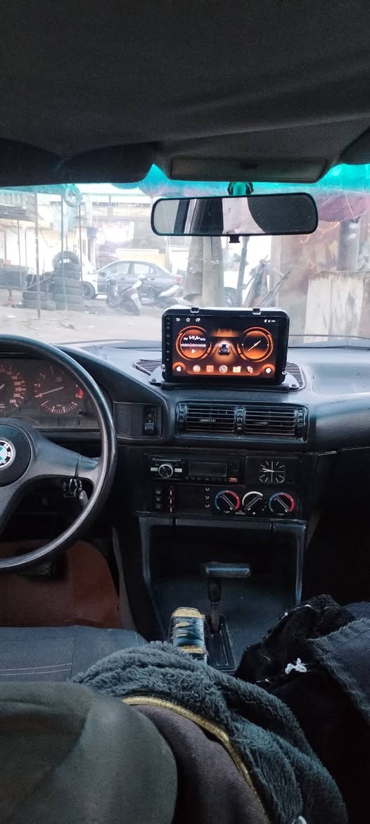 سلام عليكم  بيم 525مفتوح مكينه وكير كفاله حداده حلوه تخم تاير رقم كربلاء سنويه جديده 29 هزه جديده  تحويل شوكت مايعجبك شاشه كامره دواخل حلوات سنتر الوك تقفيل ورفع جام  سياره جاهزه سعر40 او مراوس حسب القناعه مكان سياره ميسان العماره ***********
