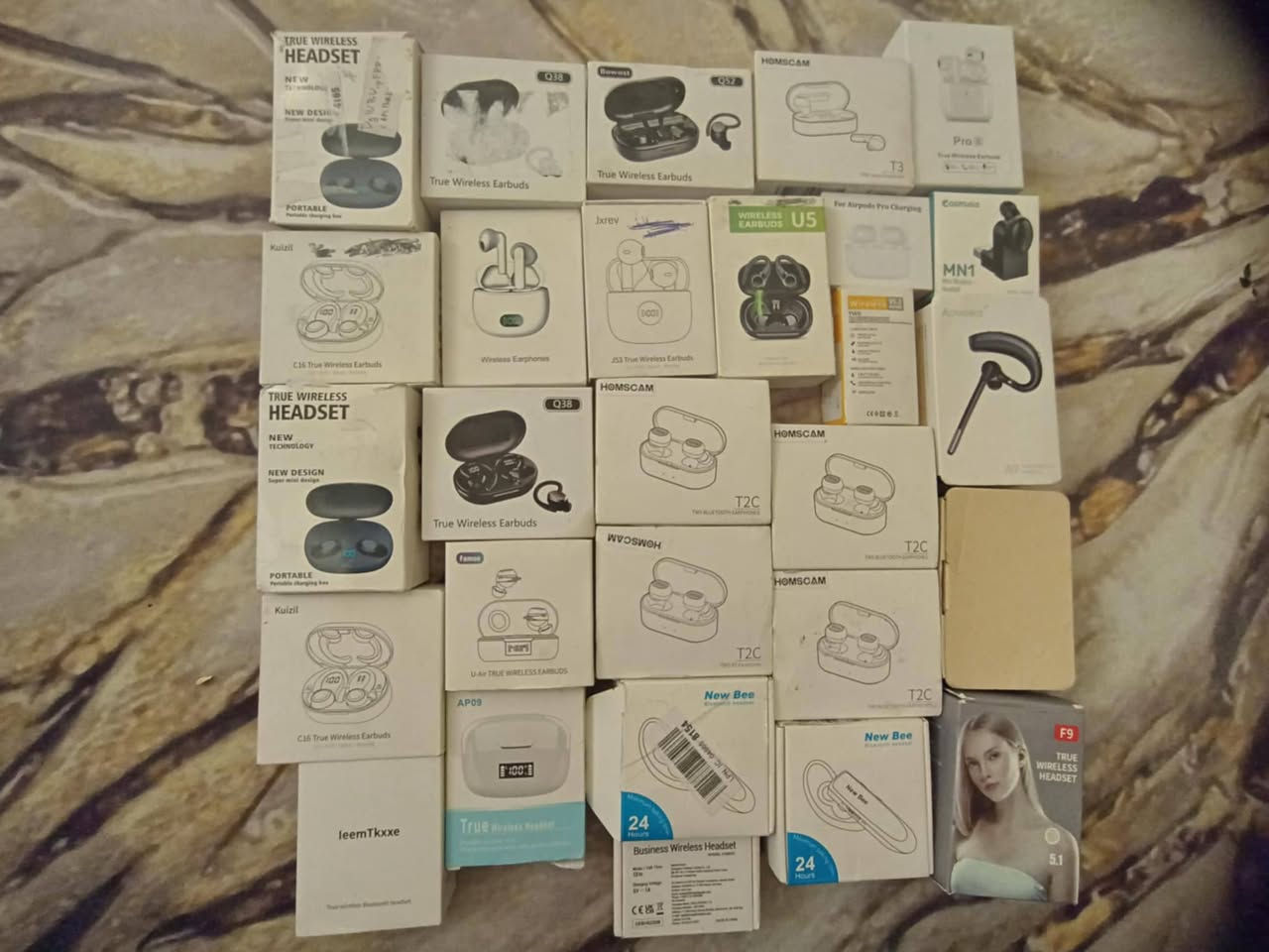 55قطعة كله شغال البيع شلعه ب200الف
***********
