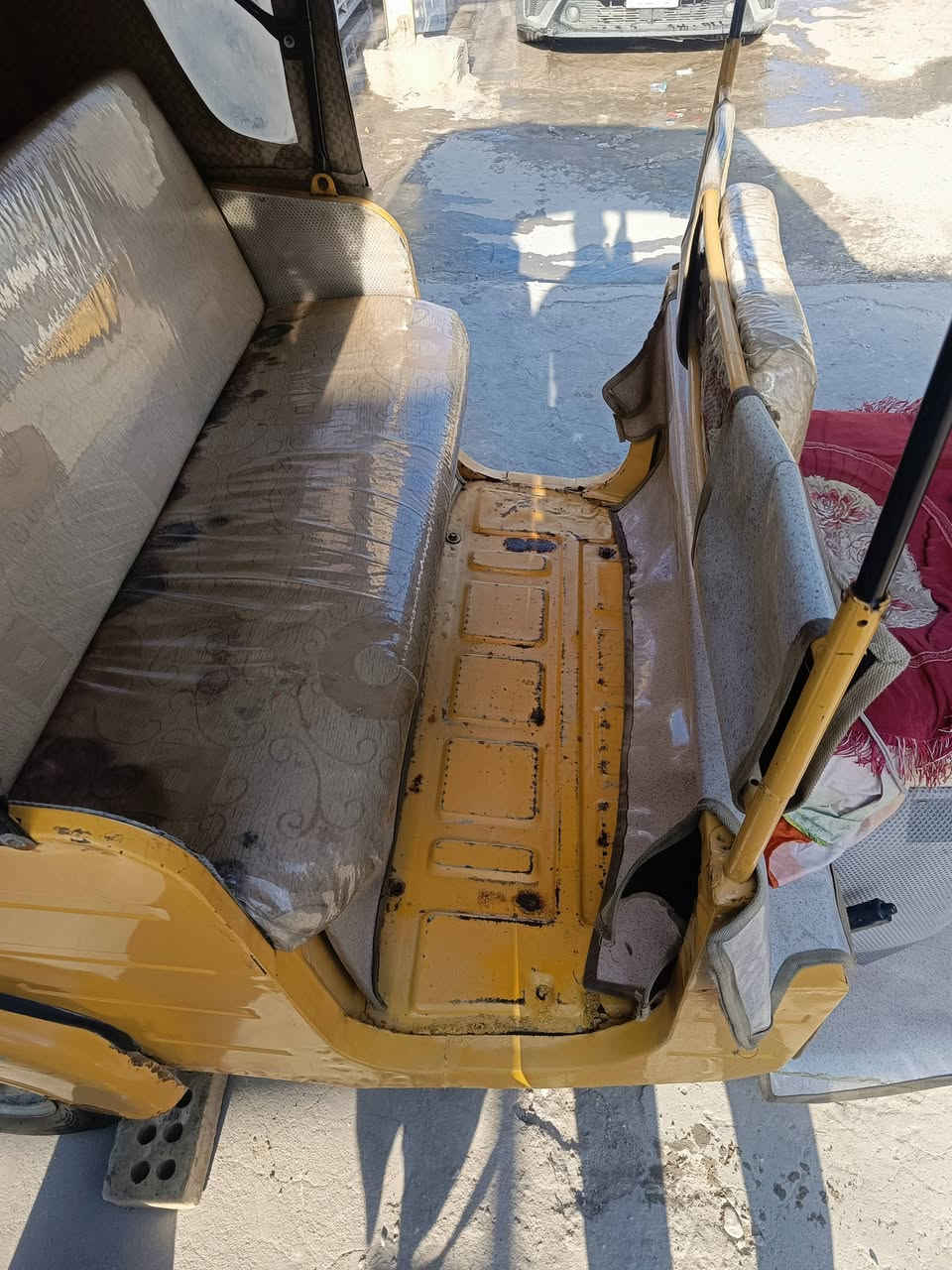 تكتك موديل 2019 شهر 11 نظيفه ما مرقمه واوراقه كامله وصوليه ومصبوغه صبغ عام 4200 مكاني بغداد لامين ثانيه يم لفلكه لمشجرة رقم ***********
