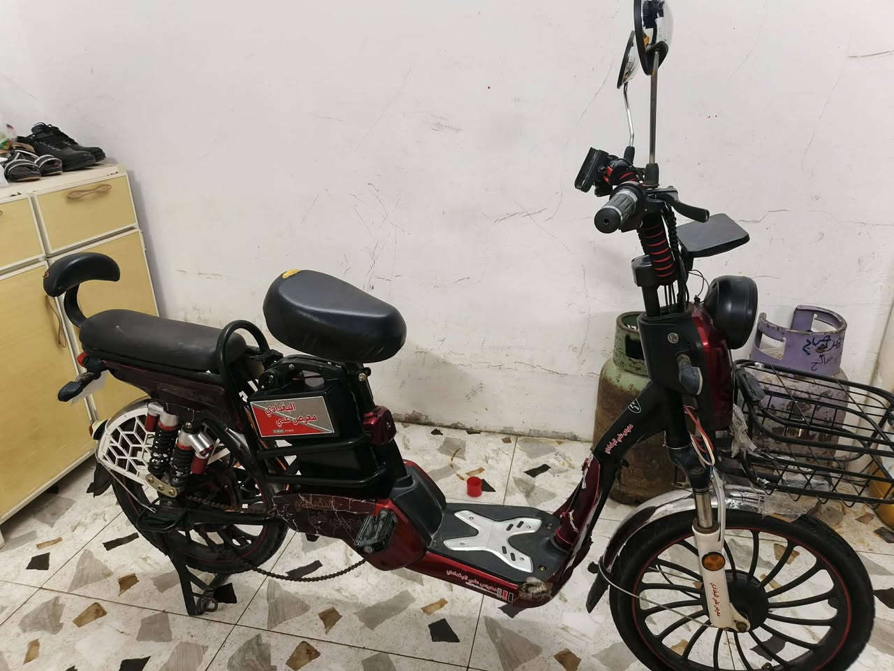 بسكیل شحن للبیع نظیف جداء
بدون بطاریة  العنوان  طوز خورماتوو  

السعر  200   الف  مجال

***********
