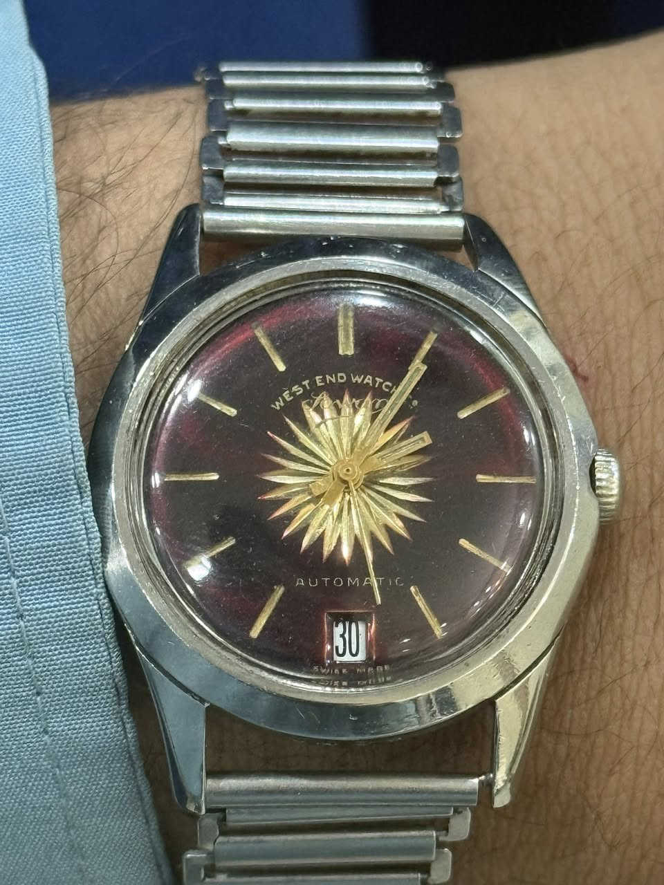 للبيع وستن ام الشمس النظافة واضحة بصور السعر ١٥٠ قفل قفل للتواصل خاص


**إذا كنت صاحب هذا الإعلان وتريد حذفه لأي سبب، رجاءا أرسل رسالة إلى الدعم الفني**