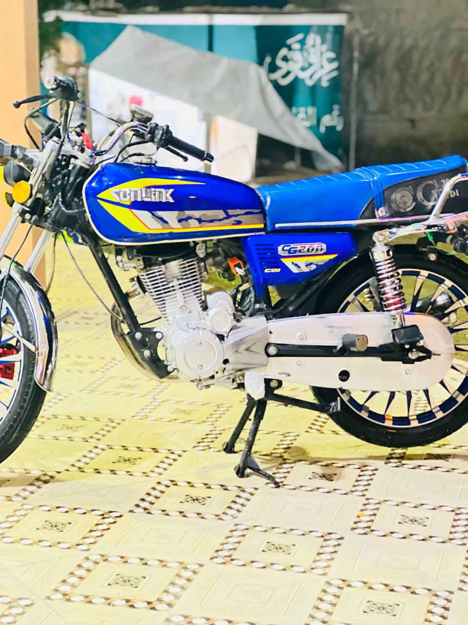 سلام عليكم دراجه سيفان 5كير موديل 2024دراجه مكفولة كفاله عامه محرك 200 دراجه حلوه أشكل الجديد مو القديم أوراق كامله مكاني بابل النيل سعر جوه السوك مآل مستعجل 650وبيه مجال رقمي ***********.  ***********
