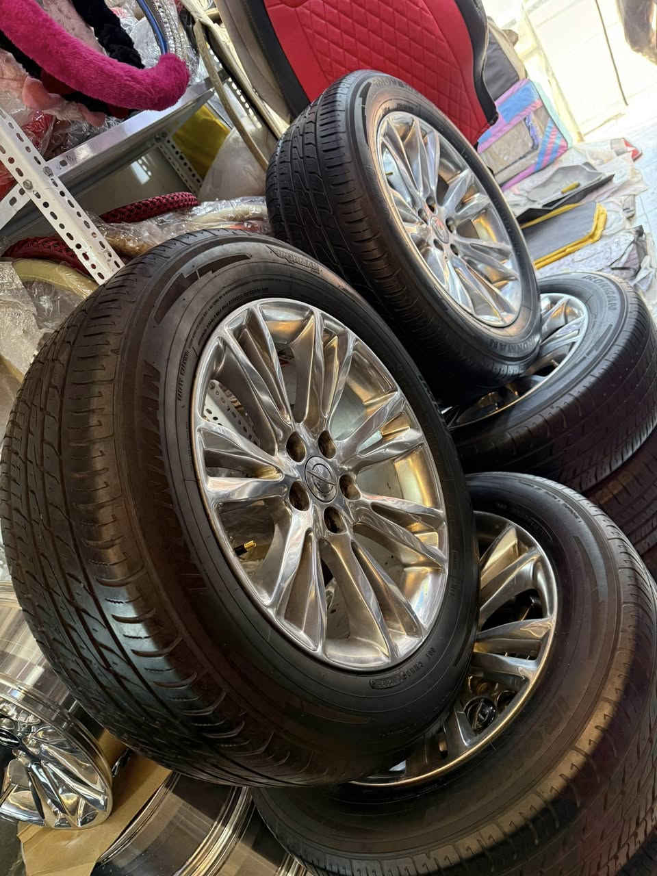 مكسيكي اصلي تفصيخ
حجم 18 اصلي 
لبيع 650 دولار رقم 
***********
