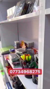 مكتبة للبيع داخل السيديه شارع المدارس مقابل مدرسة الهدى جاهزة ماناقصه ...