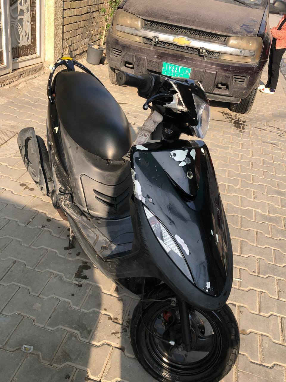 السلام عليكم دراجه ماكس البيع صارلها 20يوم نازله من رمبه مكينه ما مفتوحه درجه كلشي مابيه بس كفرات تعبانه بس مختمه ختم واحد كلهه سعر 950بيهه مجال عنوان بغداد الشالجيه ***********
