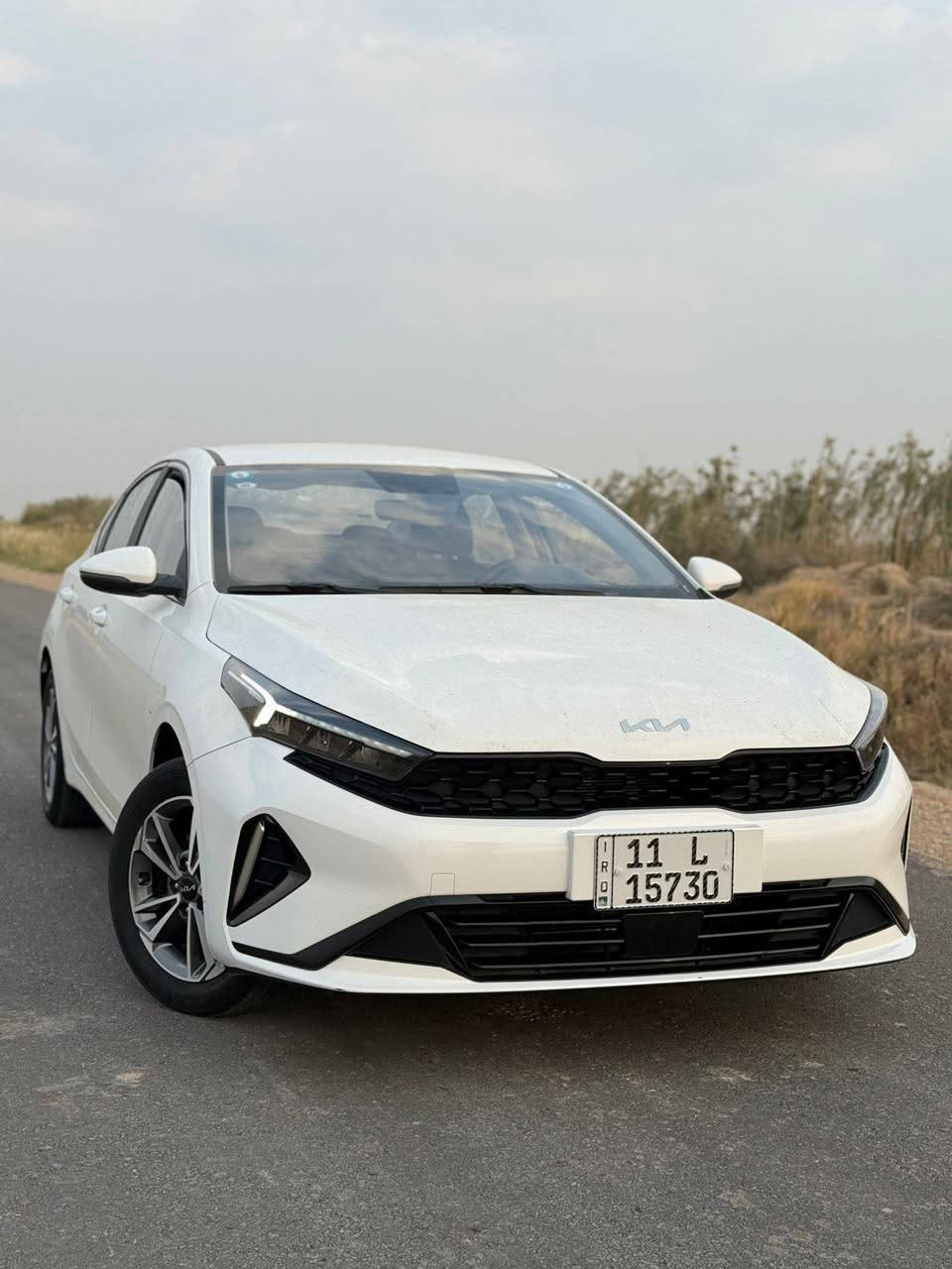 السلام عليكم ورحمة الله وبركاته للبيع سيارة k3 موديل 2023مكفوله كفاله عامه رقم بغداد دولي تحويل مباشر باسمي السعر المطلوب 135 وبيه مجال العنوان الرمادي خمسة كيلو ***********ويرهمم مراوس بكورلا حديث
