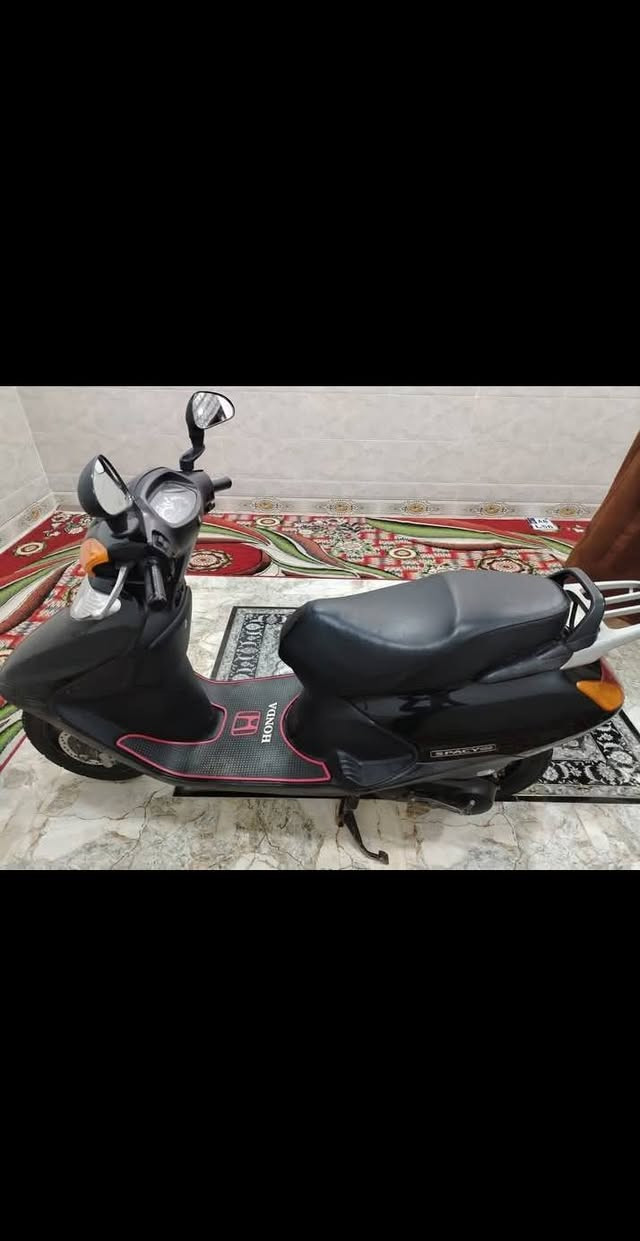 سلام عليكم سبيسي ياباني جديده نازله من الرمبه شهر 10 شغاله كهربائيات و كلوبات معه العلم شديت اله تجوه و كاسحه الاستفسار *********** العنوان كوت حي الحكيم
