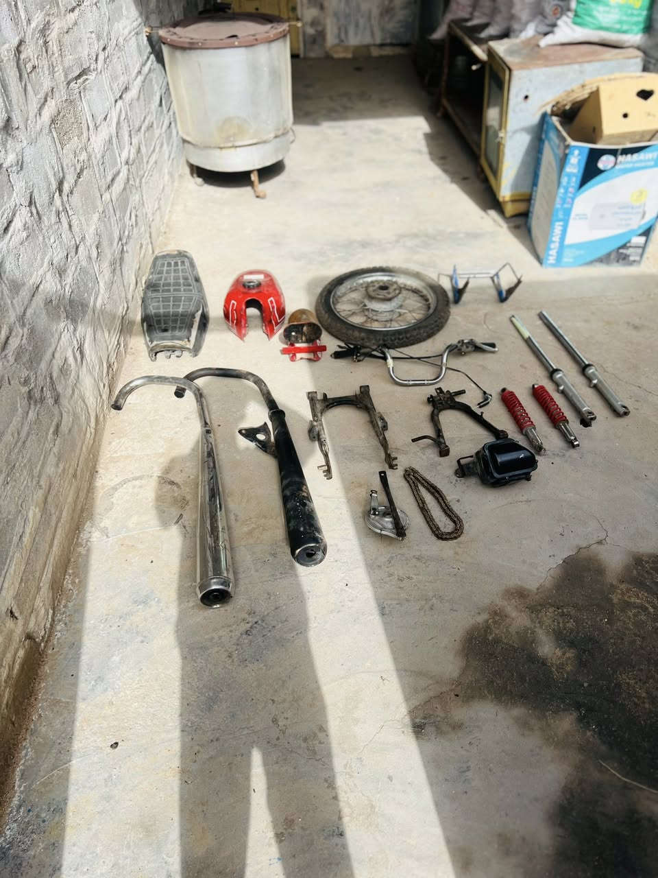 سلام عليكم غراض دراجه للبيع أنطي سعر وخذ مكاني خور زبير رقم تواصل ***********

