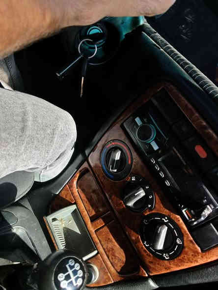 البيع اوبل فكترا تبريت ثلج موديل 96 رقم الهاتف ***********
