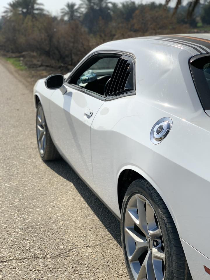 السلام عليكم للبيع Dodge Challenger Sxt 2023 White 3.6L 6 فول (موصفات)
ماشية 15 الف قابل للزيادة 
فتحه سقف 
رادا جانبي خلفي 
ويل ٢٠ رياضي
خزن ميموري 
شاشه چبيره
سماعات الباين 
كشنات تدفئه تبريد + تحكم كهربائي 
تحكم ستيرن كهربائي
قطعتين تبريد 
وباقي الموصفات المعروفه السيارة فول الفول 
السعر 168$ بي مجال بسيط 
اخوان اني جناي والسيارة فدوه الكم ما يعجب السعر لا تكسر بحلالي 

*********** باقي التفاصيل متواجد ع نت
