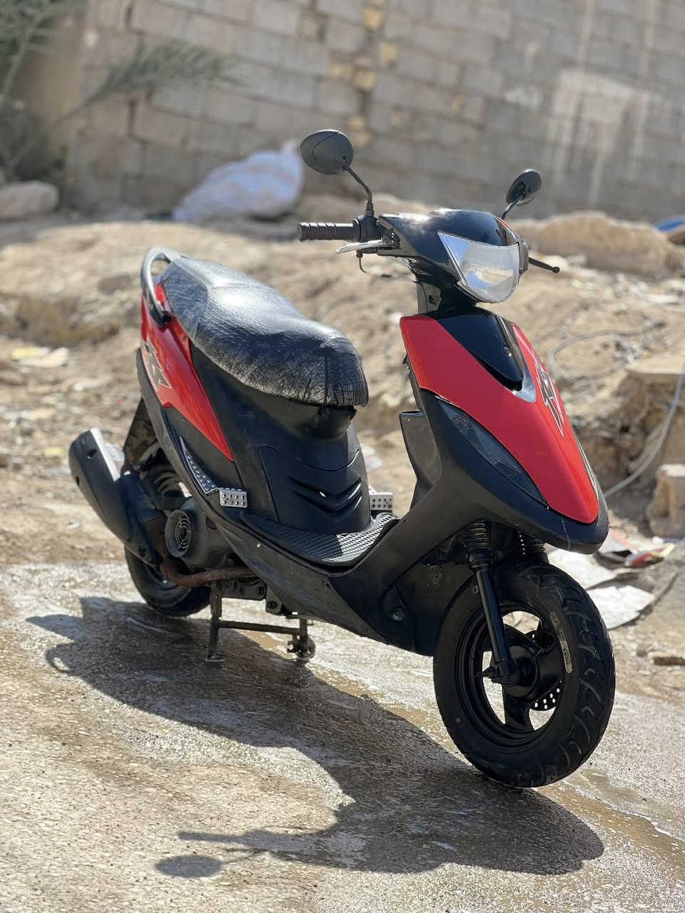 س ع ماكس عدله 120 للبيع 49 بلادي
مكينه خرسه وناعمه شلعه معدل 110 شرط كهربائيات 

كلها شغاله لايت عالي ناصي بك لايت اشاير زوج تاير جديد 

نكره بكل وقت سلف هندر 

سعر 600 بيها مجال للشراي *********** شطره
