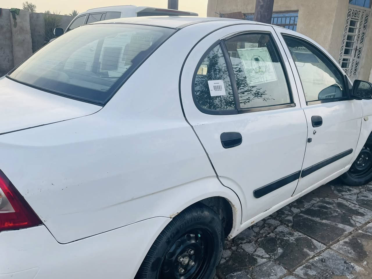 للبيع طيبه ٢٠١٣رقم بغداد إنكليزي باسمي  كير ومحرك جدد تخم تاير صدر امامي وخلفي جديد السياره دواخلهه نظيفه وكهربائياتها كلها شغاله السياره جاهزه من كلشي ومكفوله بيها فقط الجاملغ الأمامي مصبوغ مكاني بغداد جسر ديالى الجديد السعر ٣٦بيها مجال قليل 
الرقم/***********
