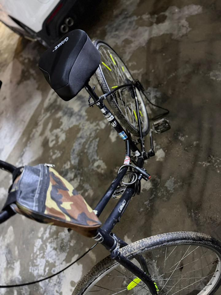 مرحبا شباب بايسكل بناتي نضيف حجم 26 السعر 80وبي مجال للسفسار ***********
