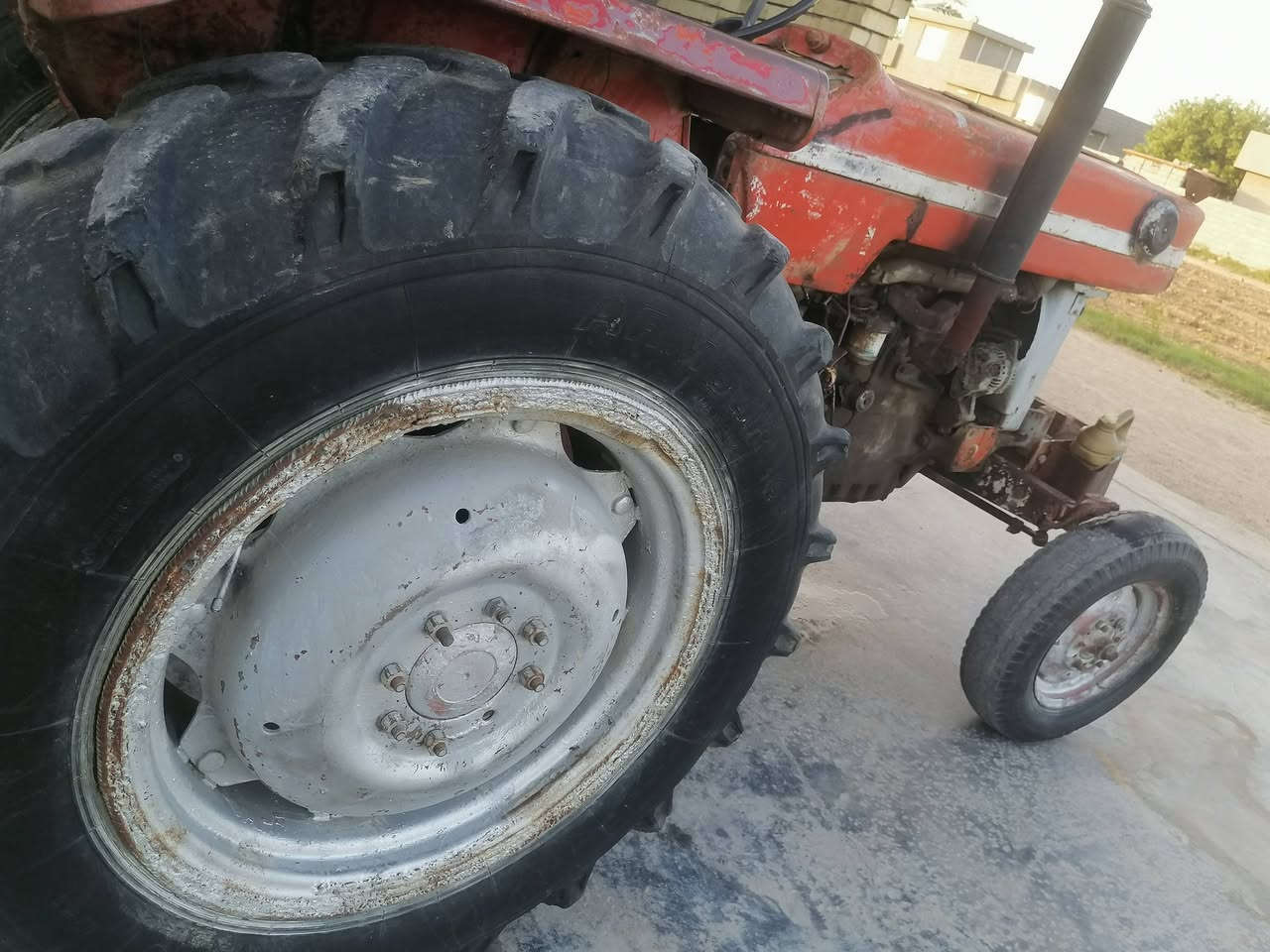 سلام عليكم مكينه لبيع فوركسن ٣كير محرك نضيف جبير مو صغير تايرات خلفيه جديده صدر نص عمر مع ذالك معدات وياهه فيدان معدلان خرماشه مكان بغداد اليوسفيه

سعر ع رقم جهاز ***********
