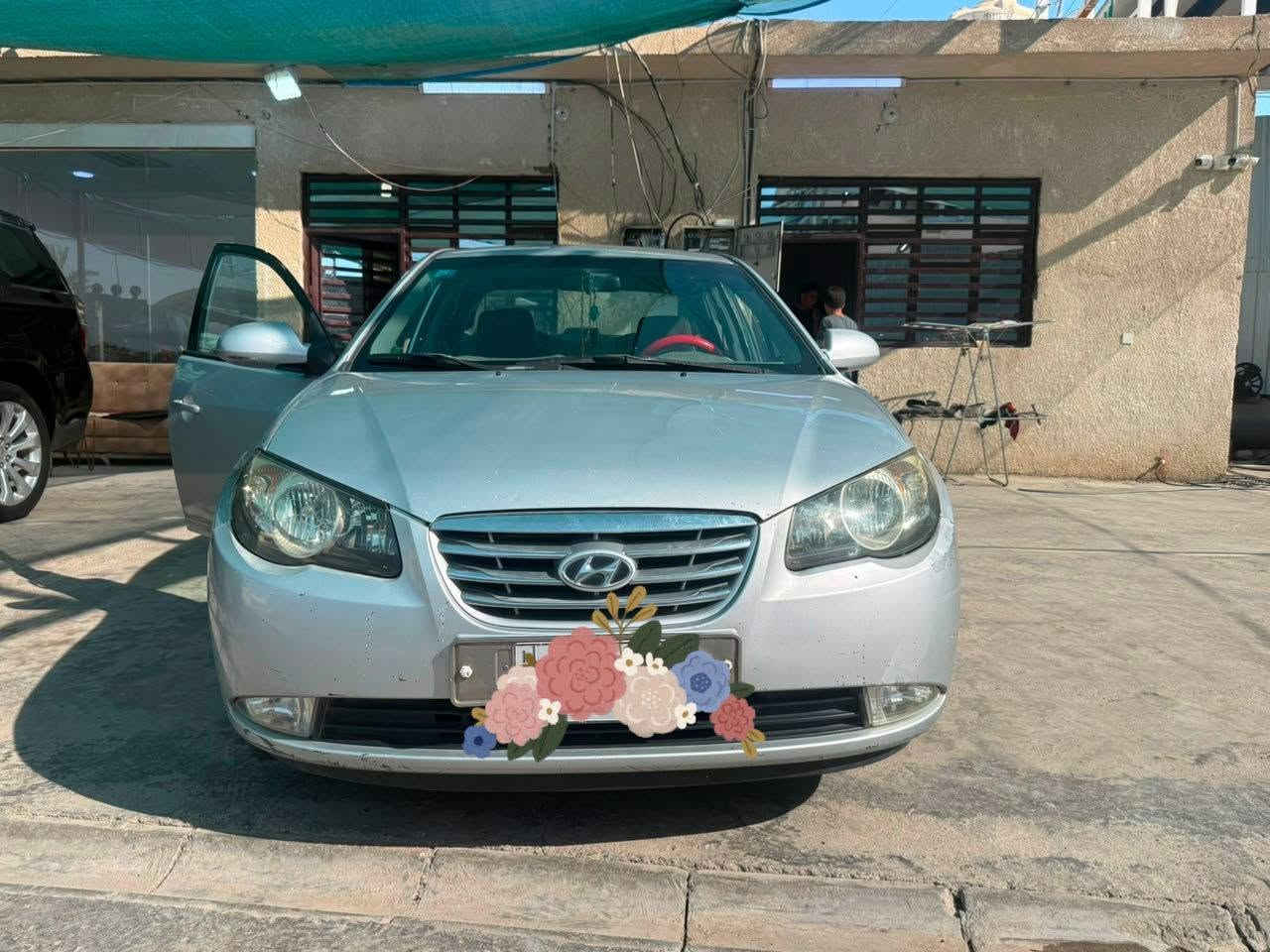 للبيع افانتي موديل 2010 ضررها بابين اليمنه فقط محرك كير خير من الله تبريد عاطل رقم بغداد ألماني السعر 85 وبيها مجال بسيط العنوان بغداد الدوره (*********** )
