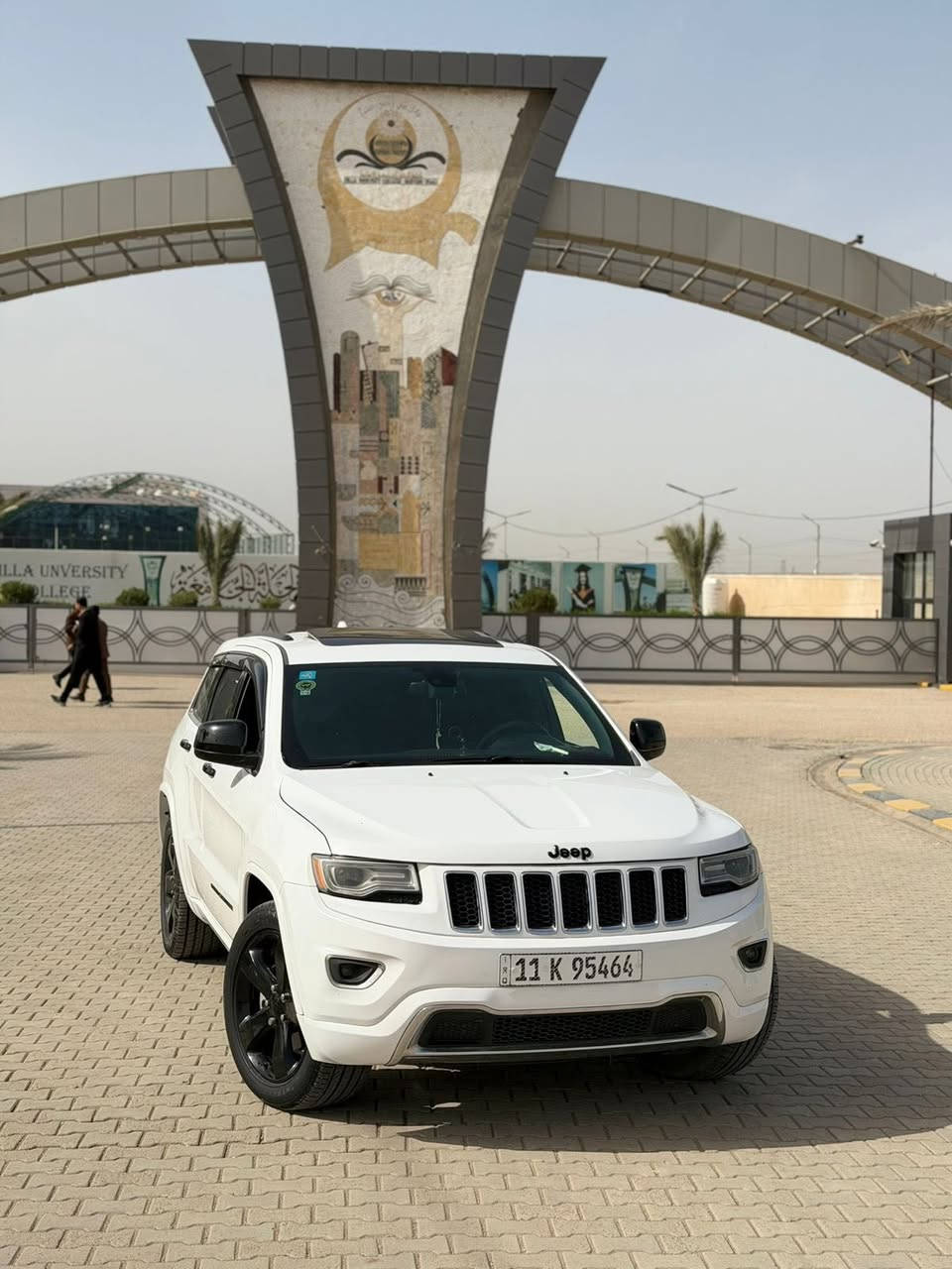 السلام عليكم 
جيب2015  بلاك توب                                      (Jeep Grand Cherokee)
حادث امريكا قطعتين جاملغ سرقه وبنيد 
فول مواصفات
فتحه سقف
بصمات عدد 2
بصمه ابواب + جنطه
ترحيب عند الاقتراب
لد نهاري
كشن كهربائي + تدفئ تبريد 
تحكم ستيرن + تدفئ ستيرن
حساسات خلفيه 
جنطه كهربائيه
كير طياره
السياره عليه شاشات خلفيه جيب اصلي تاب عليه سبايدرات خلفيه 2 عدسات كلش قويه شاشه اندرويد مكينه وكير كفاله والمكينه المرغوبه بانزين محسن وعادي بدون قطرت دونز ماشيه109 الف مو ميل سياره جديده بمعنى الكلمه حداديه بل كارتون كله جديد تايرات جدد السياره كامله من كل النواحي رقم بغداد بسمي تحويل ثاني يوم عليه عنواني بابل مركز المدينه ***********
