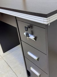 ميز مكتبي • ٨٠سم • ١٤٠سم