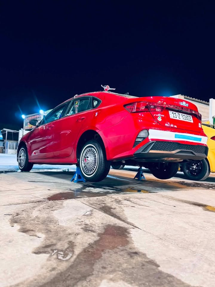 للبيع 🙋‍♂️ كيا فورتي 2023 وارد امريكي حادثه دعاميه اماميه سياره كامله للخير  تريد هيه ولغراض اتريد بدون غراض السياره ماشيه ٤٥مكينه دوش 2000 رقم بغداد المكان الحسينيه مال راشديه !!الرقم ***********

