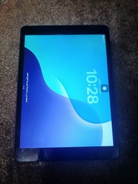 آيباد ٩ • ٦٤ • ما مفتوح