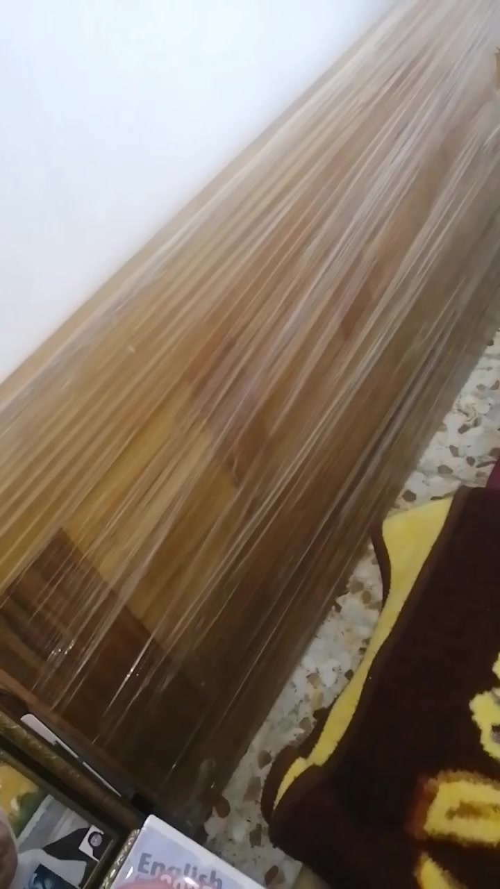 سلام عليكم باب خشب جديده هيه وجرجوبه وكيلون جديد مستعجل عليه مكاني شعب ***********
